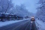 ببینید| عملیات برف روبی و نمک پاشی محور کرج کندوان در استان البرز