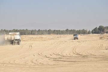 پایان عملیات خاک برداری ۲۰ خیابان در اراضی ۵۵ هکتاری سمنان