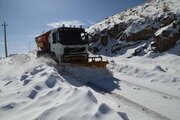 ببینید|عملیات برف روبی و نمک پاشی محور آتشگاه ،دروان،نوجان ،خوارس و  برغان توسط عوامل راهداری شهرستان کرج