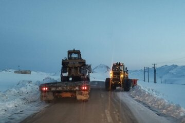 انجام ۳۰ هزار کیلومتر-باند عملیات برفروبی در راه‌های استان اصفهان طی دی‌ماه گذشته