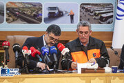 ببینید|نشست خبری معاون وزیر و رییس سازمان راهداری و حمل و نقل جاده ای
