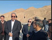 ببینید| بازدید استاندار ، مدیر کل راه و شهرسازی و جمعی از مسئولان  سیستان و بلوچستان از عملیات ساخت پل حرمک