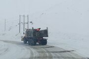 گزارش تصویری //گوشه ای از تلاش های راهداران شهرستان سردشت در برف روبی محورهای مواصلاتی این شهرستان