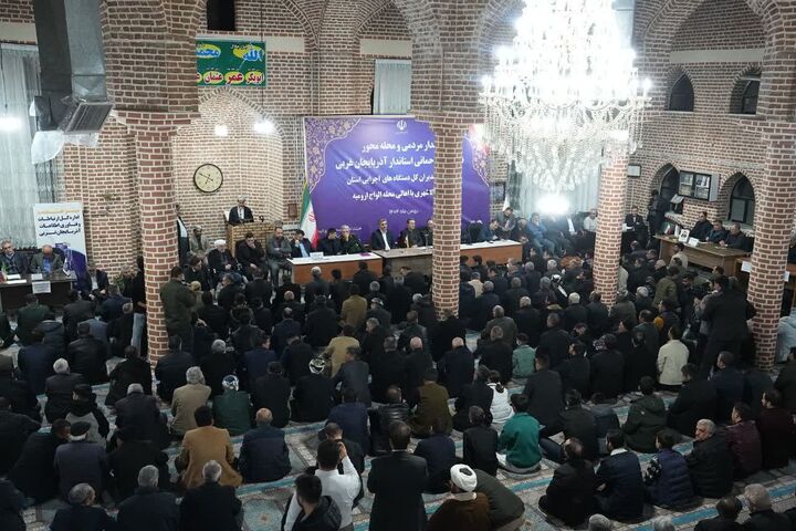 میز خدمت راه و شهرسازی آذربایجان‌غربی در محلات ارومیه