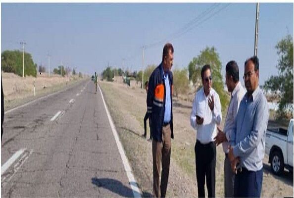 روکش آسفالت ۲۰ کیلومتر از محور ارتباطی رودبار–زهکلوت در جنوب کرمان