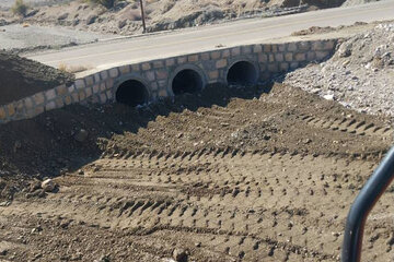 ترمیم پل‌ها و تنظیم بستر رودخانه در محورهای روستایی شهرستان حاجی آباد