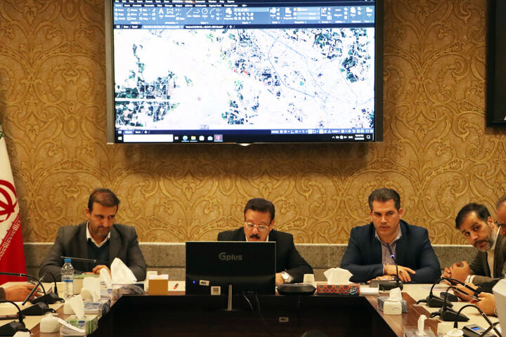 راهکارهای حل تداخل قطعه ۶ آزادراه ارومیه–تبریز با اراضی شهرک خاوران تبریز بررسی شد