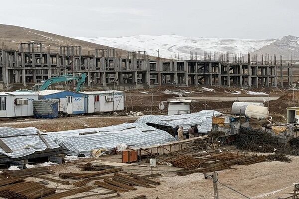 ببینید |پنجمین نشسست کارگروه ویژه مسکن استان کرمانشاه در کارگاه  پروژه نهضت ملی شهید علیخانی(بهارستان)