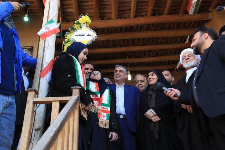 ببینید | مراسم گرامیداشت سالگرد پیروزی انقلاب اسلامی در مجموعه تاریخی بیت امام خمینی(ره) در شهر خمین