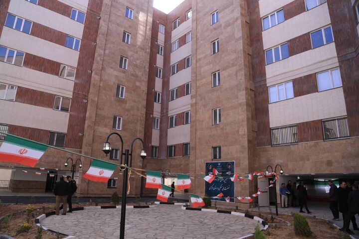 ببینید | افتتاح متمرکز ۲۶۹۰ واحد مسکونی در استان مرکزی با حضور وزیر راه و شهرسازی