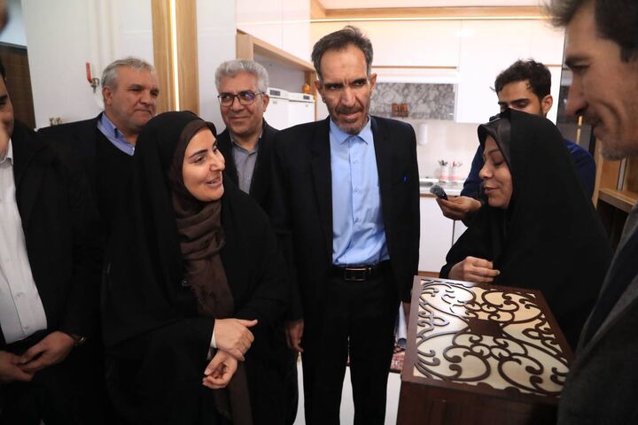 ببینید | افتتاح متمرکز ۲۶۹۰ واحد مسکونی در استان مرکزی با حضور وزیر راه و شهرسازی