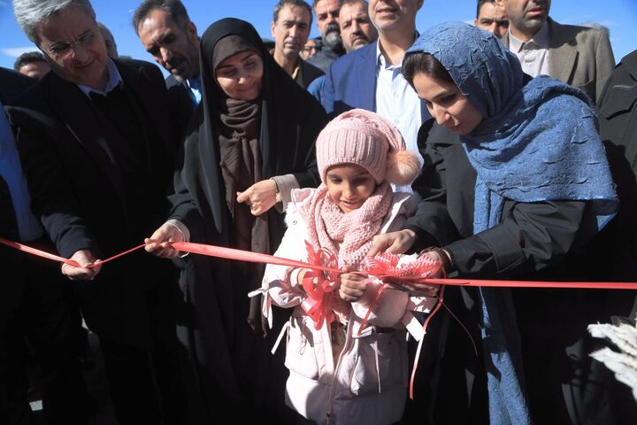 ببینید | افتتاح متمرکز ۶۵ کیلومتر پروژه راه و بزرگراه در استان مرکزی با حضور وزیر راه و شهرسازی