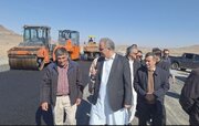 ببینید| بازدید استاندار، معاون عمرانی و مدیر کل راه و شهرسازی سیستان و بلوچستان از عملیات ساخت بزرگراه زاهدان-خاش