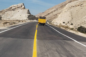 عملیات خط‌کشی محور پارسیان – بندرلنگه(هرمزگان) اجرا شد