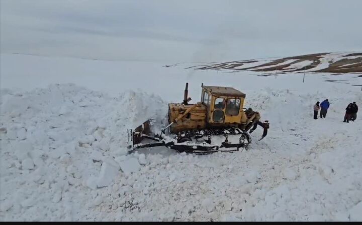 برف روبی ، بازگشایی و تعریض محور روستایی شیرکش بیجار