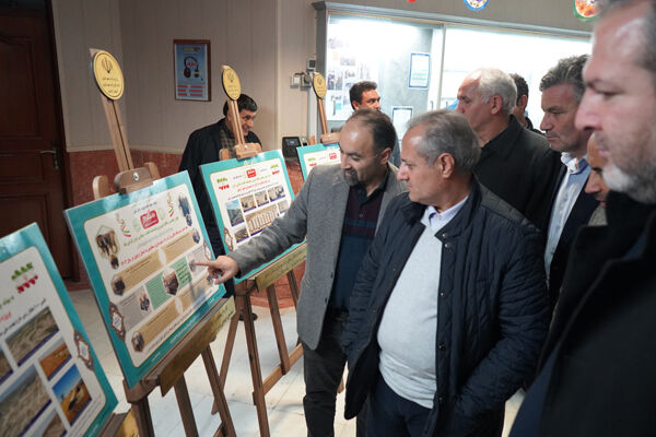 ببینید : برگزاری نمایشگاه تخصصی عکس و اطلاع‌نگاشت پروژه‌های شاخص اداره کل راه و شهرسازی استان اردبیل به مناسبت ایام‌الله دهه مبارک فجر