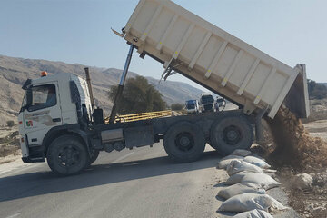 رفع آب‌گرفتگی محور پارسیان – بندرلنگه اجرا شد