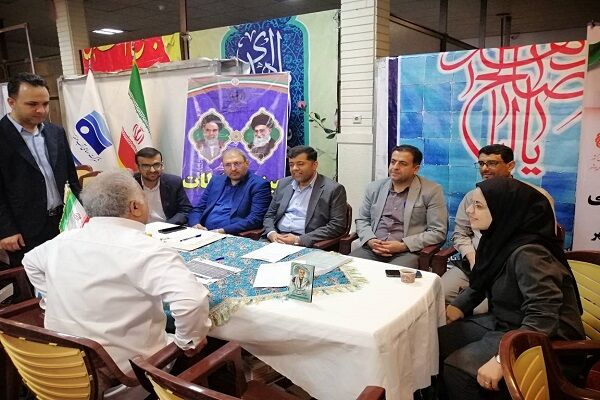 برپایی میز خدمت به مناسبت دهه فجر