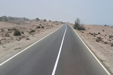 افتتاح ۱۰۷ کیلومتر راه فرعی و روستایی و ۳ پل بزرگ در هرمزگان