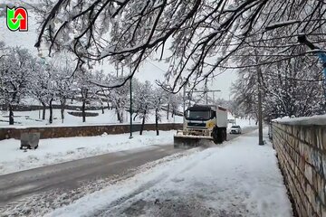 ویدیو | ️گزارش عملیات برف روبی در محور های مواصلاتی شهرستان دالاهو _استان کرمانشاه