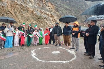 ️کلنگ‌زنی زمین چمن مصنوعی در راهدارخانه هجیج پاوه