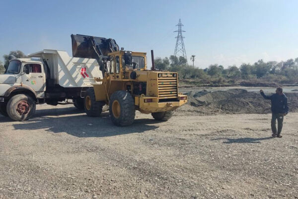 بازگشایی محورهای روستایی دهگلکن رودان(هرمزگان)