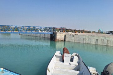 ۷ طرح دریایی و بندری در هرمزگان به ثمر نشست/ سرمایه‌گذاری ۲۹ میلیون یورویی بهینه‌سازی تجهیزات بندری در بندر شهید رجایی