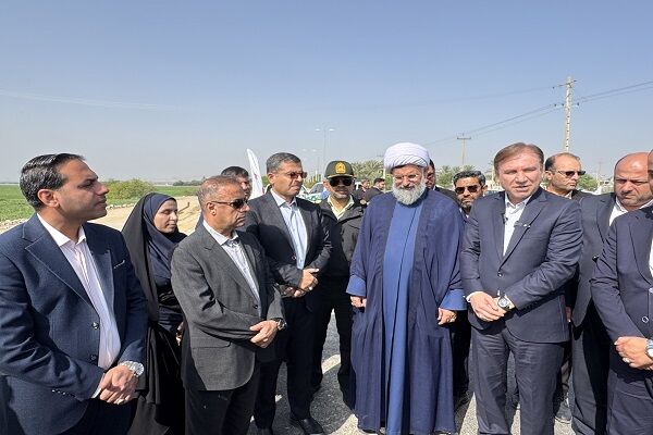 بهره برداری و آغاز ۱۳ پروژه راهداری در شهرستان دشتی/ محور «سنا- شنبه» تعریض و بهسازی شد
