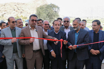 افتتاح فاز نخست بزرگراه کازرون–قائمیه و ۱۰۰ واحد نهضت ملی مسکن در شهرستان کازرون همزمان با دهه فجر