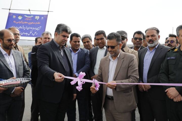 سه پروژه مهم بهسازی و روکش آسفالت در محورهای ارزوئیه–بافت،