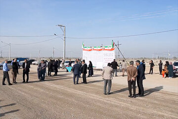 ویدئو| واگذاری اراضی طرح جوانی جمعیت ونهضت ملی مسکن در شهرستان عنبرآباد