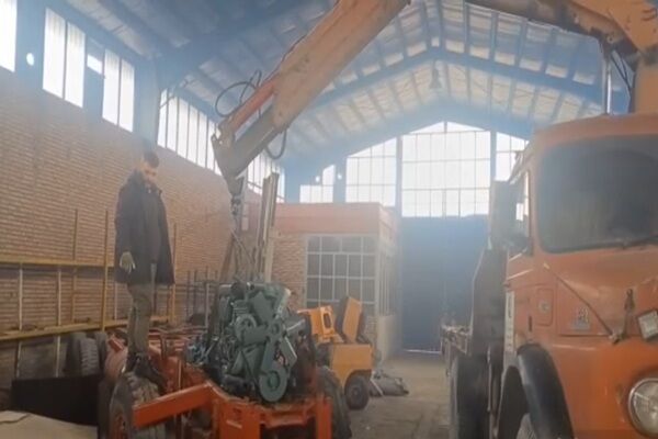 ببینید| فرآیند بازسازی و اورهال ناوگان راهداری استان آذربایجان غربی