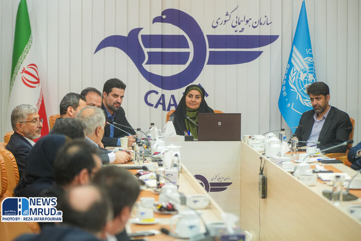 ببینید | نشست وزیر راه و شهرسازی با رئیس ، معاونین و مدیران کل سازمان هواپیمایی کشوری ‌