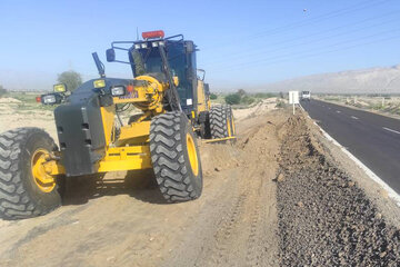 شانه‌سازی ۱۲ کیلومتر محور کهورستان–بندرخمیر انجام شد