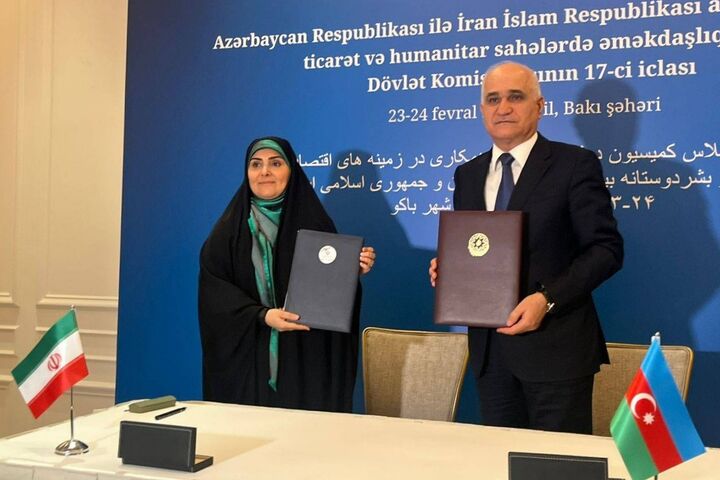 ویدیو|  امضای تفاهم‌نامه هفدهمین اجلاس کمیسیون مشترک همکاری‌های اقتصادی ایران و آذربایجان با حضور وزیر راه و شهرسازی کشورمان و معاون نخست وزیر آذربایجان