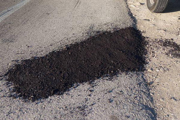 لکه‌گیری محورهای بندر خمیر انجام شد