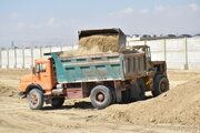 استمرار اجرای عملیات آماده سازی اراضی هکتاری سوکان سمنان در جنگ رمضان