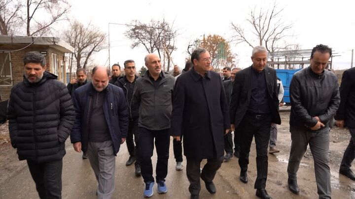 بازدید معاون رئیس‌جمهور و استاندار آذربایجان‌غربی از روند تکمیل پروژه آزادراه ارومیه - تبریز