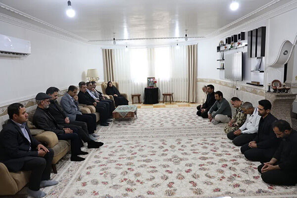دیدار خانواده شهید جنوب کرمان
