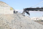 ببینید | بازدید وزیر راه و شهرسازی از محل بمباران بزرگ‌ترین پل اکسترادوز غرب آسیا در کرج