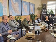 ببینید | حضور دکتر صادق، وزیر راه و شهرسازی، در شرکت ساخت و توسعه زیربناهای حمل و نقل کشور؛ بررسی دقیق پروژه‌های زیرساختی در جنگ رمضان و تجلیل از ایثار همکاران
