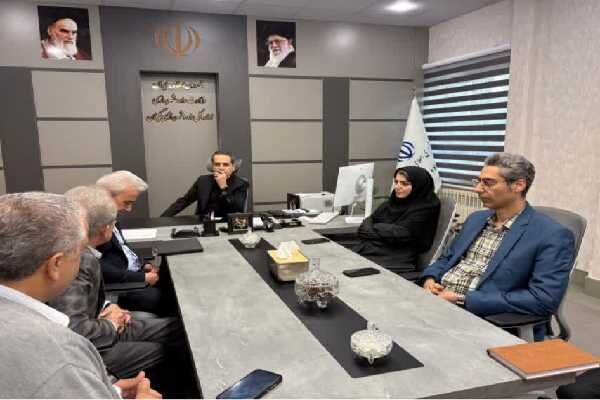 نشست مدیرکل کل بااعضای کانون کاردانها