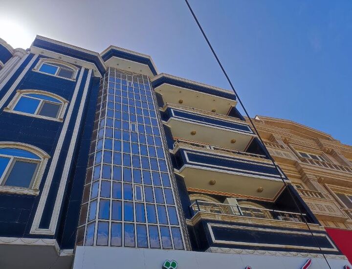 بازدید مدیرکل راه و شهرسازی سیستان و بلوچستان از واحدهای استیجاری در زاهدان در راستای اجرای ماده ۶ بسته مدیریت بازار اجاره