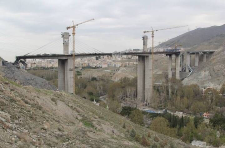 ببینید| بازدید گروه تخصصی مرکز تحقیقات راه، مسکن و شهرسازی از پل B-1 کرج