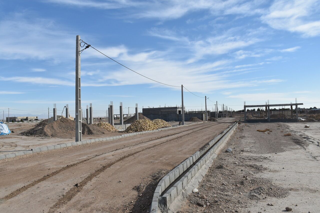 قرعه‌کشی جانمایی ۱۲ قطعه زمین برای مشمولان جوانی جمعیت شهر امیریه دامغان برگزار شد 