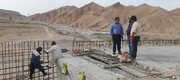ببینید| تداوم بازدیدهای روزانه معاون مهندسی و ساخت اداره کل راه و شهرسازی سیستان و بلوچستان از عملیات ساخت پل حرمک در دوران جنگ