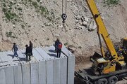 ببینید| احداث پل در مسیر جایگزین با هدف تأمین ایمنی تردد و رفاه حال کاربران جاده‌ای