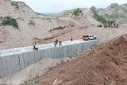 ببینید| احداث پل در مسیر جایگزین با هدف تأمین ایمنی تردد و رفاه حال کاربران جاده‌ای