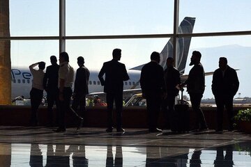 مسافر هوایی فرودگاه