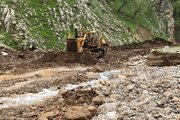 ببینید | شروع عملیات ریزش برداری، رفع انسداد جاده روستای گویزه و قلعه جی به مله کبود شهرستان جوانرود